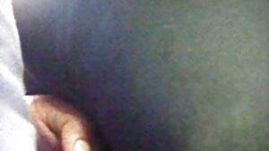 Seks berempat video lucah dalam kereta dengan lelaki biseksual